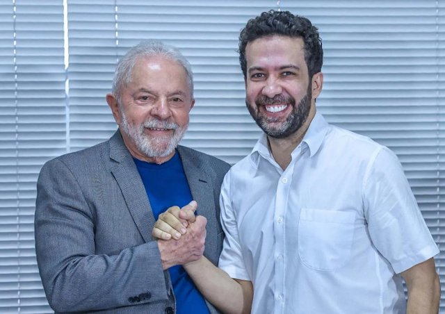 Lula e André Janones