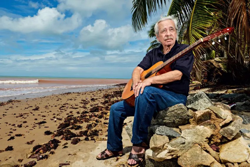 Geraldo Vandré, numa tarde em Tambaú/Crédito da Revista Veja